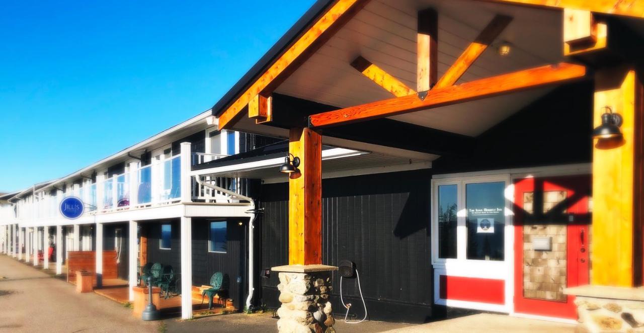 The Iona Heights Inn Exterior photo