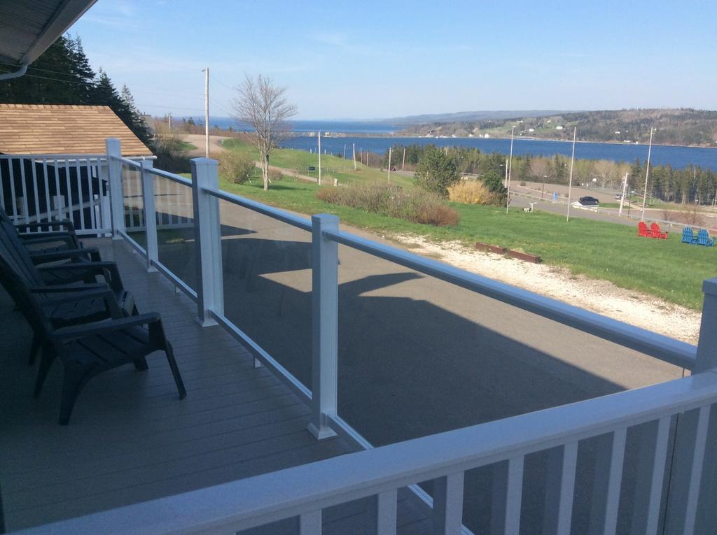 The Iona Heights Inn Exterior photo